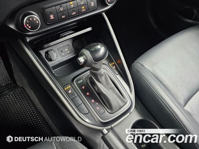 Kia Carens 2016 — photo 14