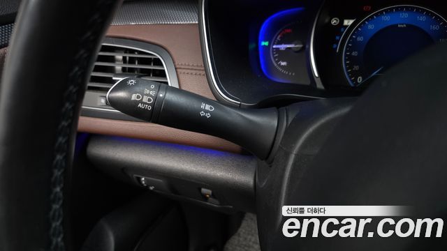 Renault Korea SM6 2019 — photo 14