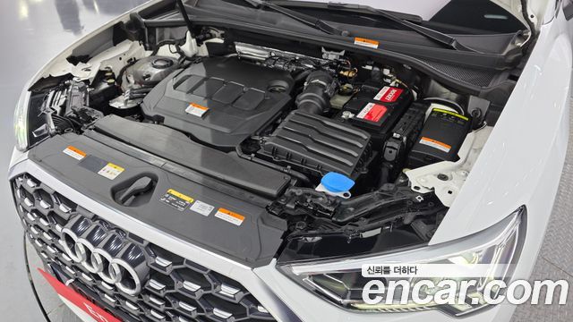 Audi Q3 2022 — photo 6
