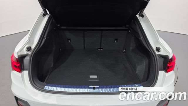 Audi Q3 2022 — photo 25