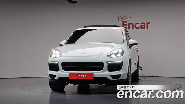 Porsche Cayenne 2017 — photo 3