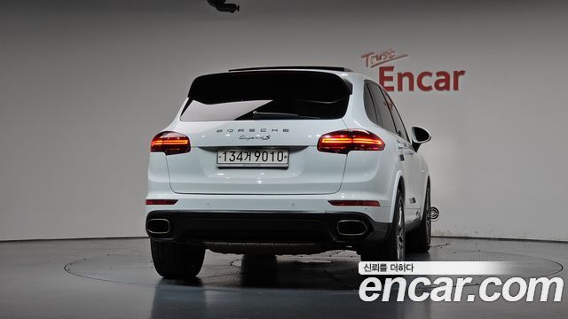 Porsche Cayenne 2017 — photo 4