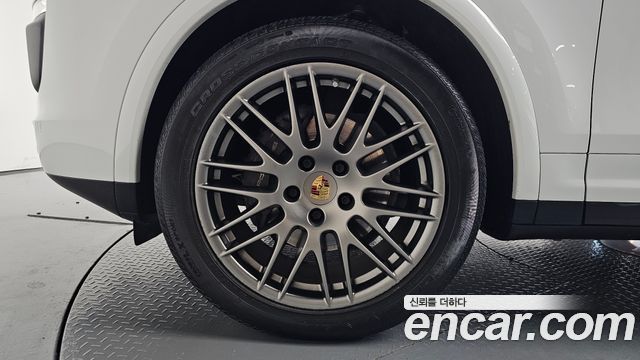 Porsche Cayenne 2017 — photo 5