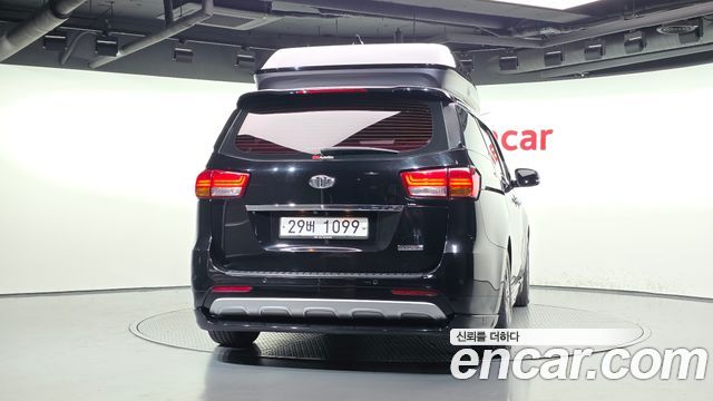Kia Canival 2015 — photo 4