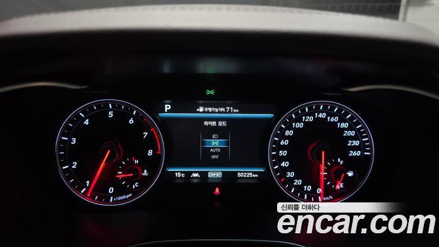 Genesis G70 2019 — photo 11