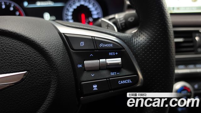 Genesis G70 2019 — photo 30
