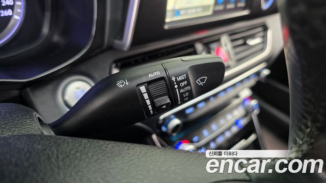 Hyundai Grandeur 2018 — photo 18
