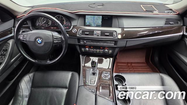 BMW 5-Series 2011 — photo 7