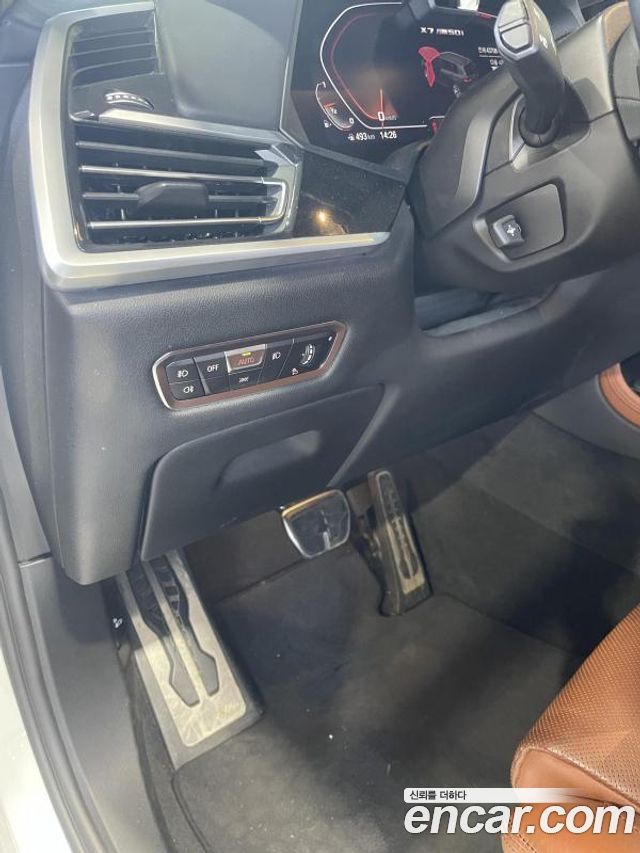 BMW X7 2021 — photo 4