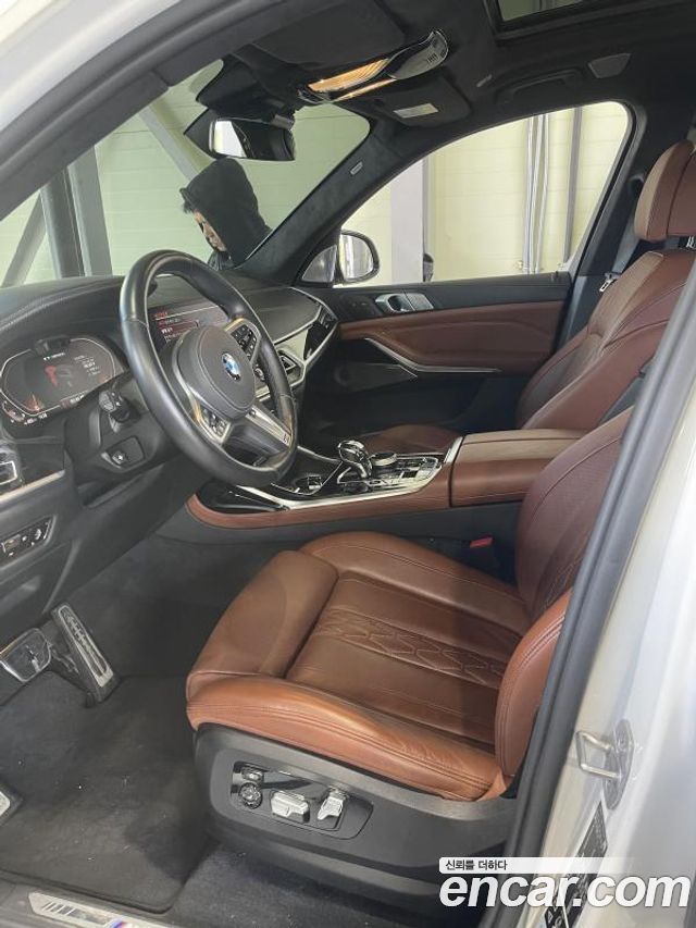 BMW X7 2021 — photo 5