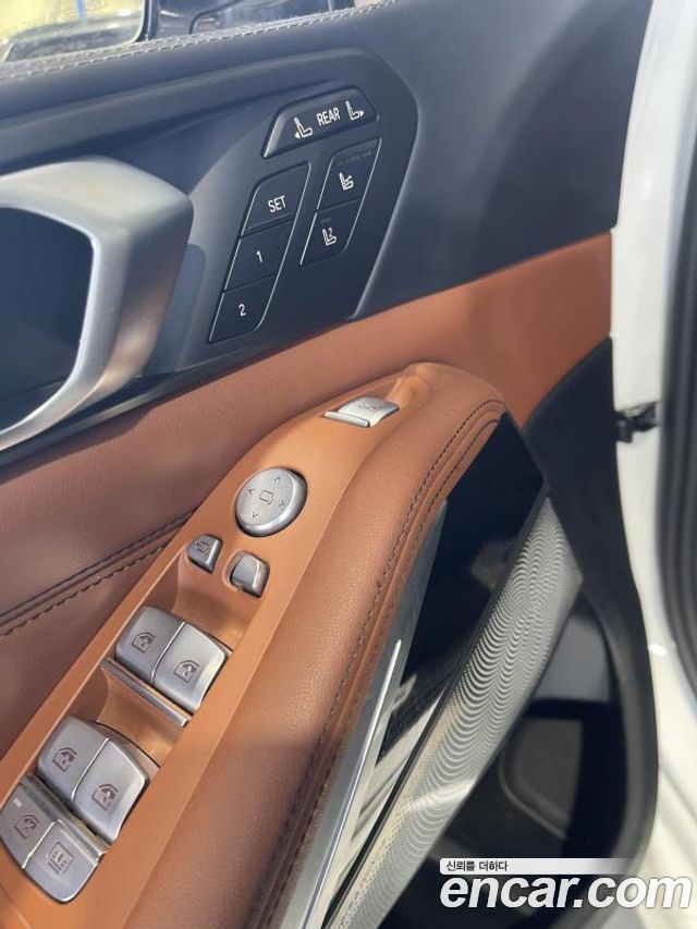 BMW X7 2021 — photo 6