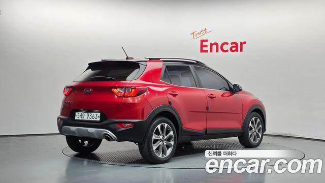 Kia Stonic 2018 — photo 2
