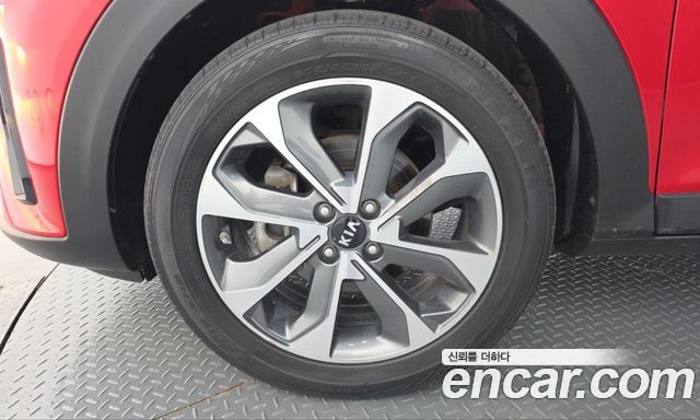 Kia Stonic 2018 — photo 5