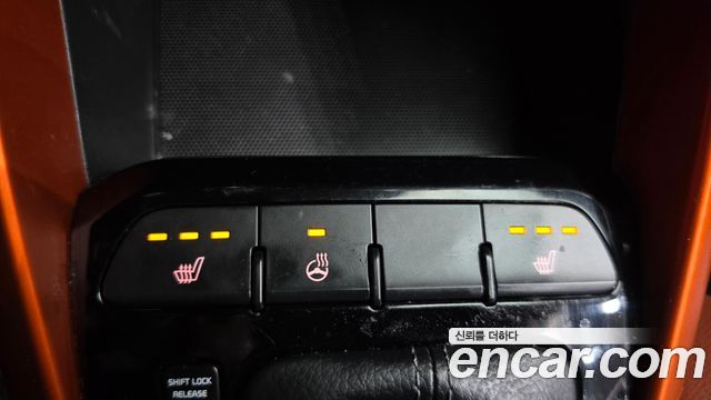 Kia Stonic 2018 — photo 18