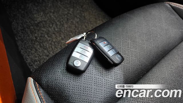 Kia Stonic 2018 — photo 23