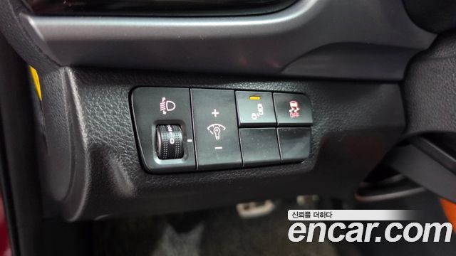 Kia Stonic 2018 — photo 27