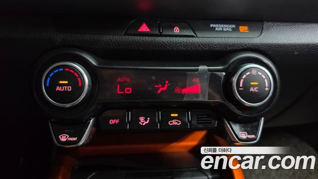 Kia Stonic 2018 — photo 31