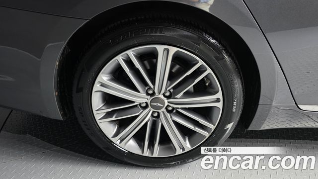 Genesis G80 2018 — photo 5