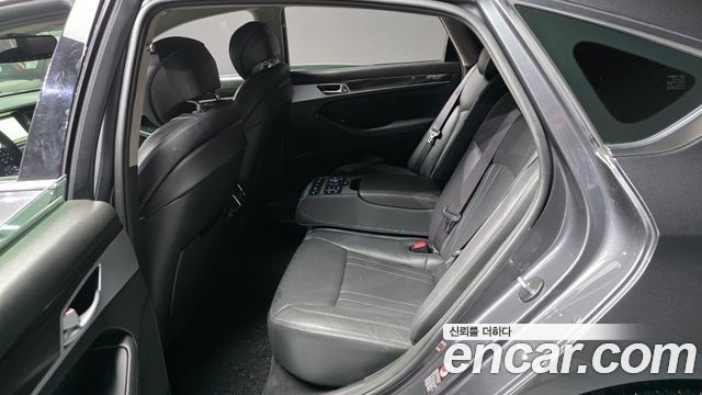 Genesis G80 2018 — photo 16