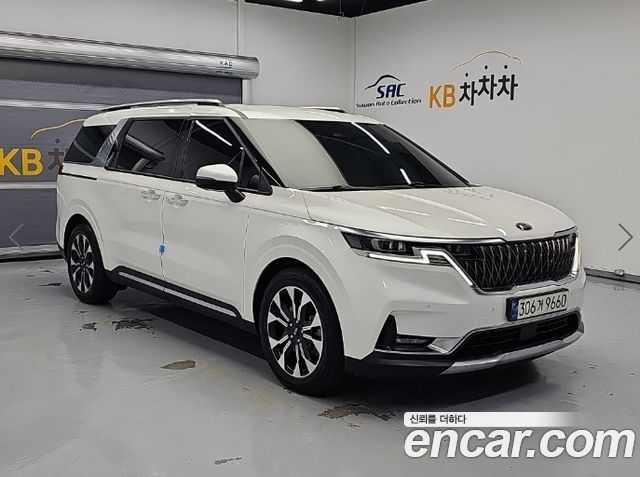 Kia Canival 2021 — photo 4