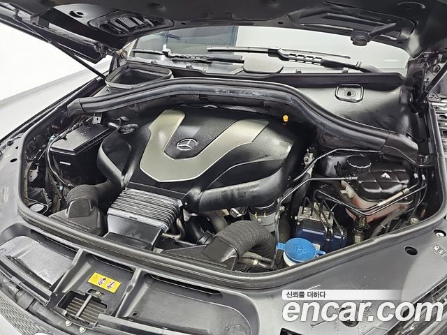 Mercedes-Benz GLE-Class 2018 — photo 4