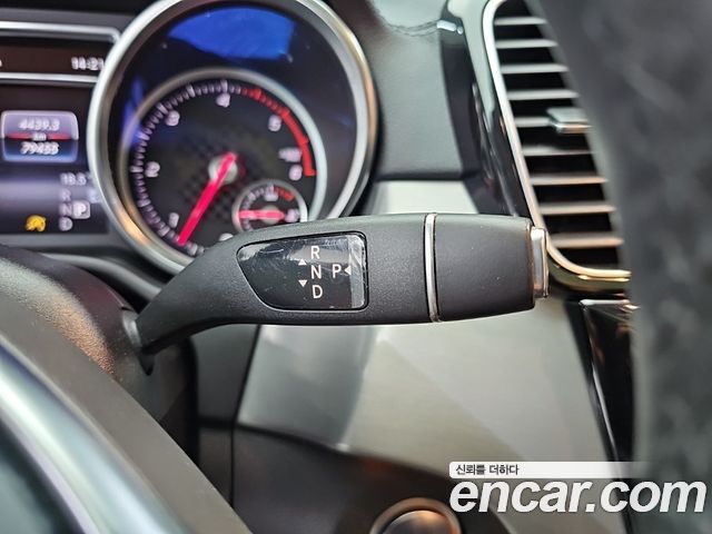Mercedes-Benz GLE-Class 2018 — photo 7