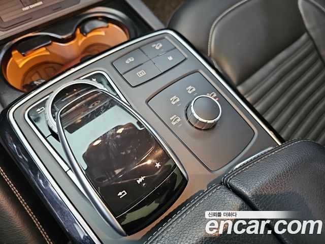 Mercedes-Benz GLE-Class 2018 — photo 16
