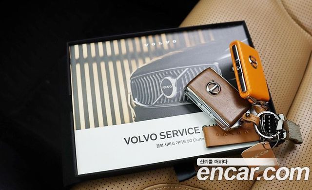 Volvo XC90 2021 — photo 13