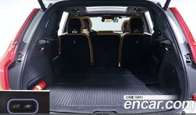 Volvo XC90 2021 — photo 19