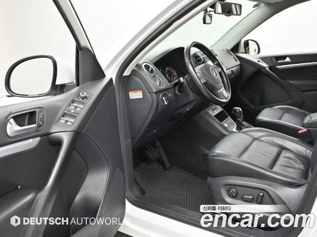 Volkswagen Tiguan 2014 — photo 11