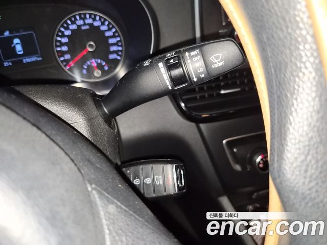 Kia K5 2016 — photo 10