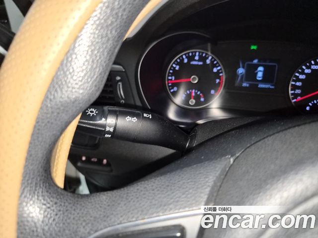 Kia K5 2016 — photo 18