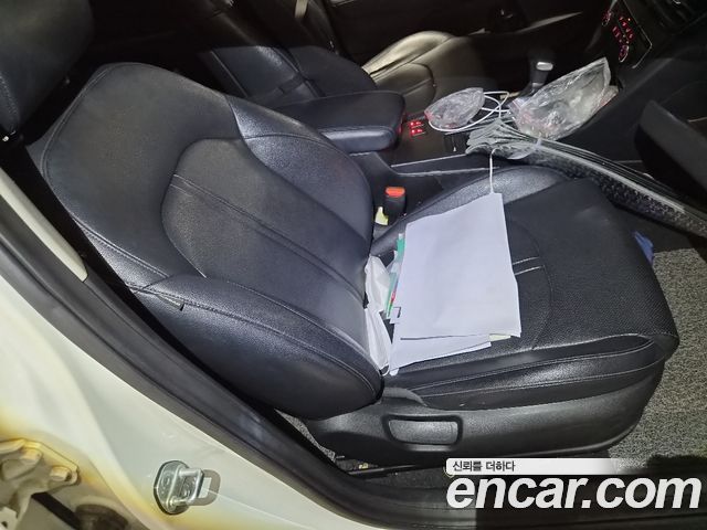 Kia K5 2016 — photo 16