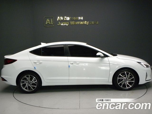Hyundai AVANTE 2019 — photo 4