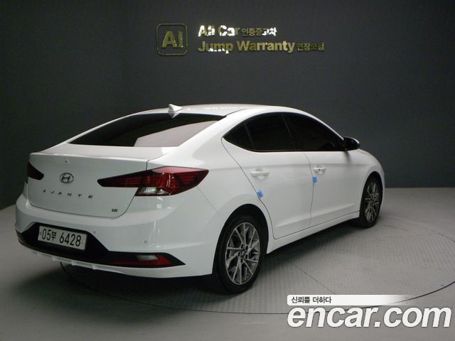 Hyundai AVANTE 2019 — photo 5
