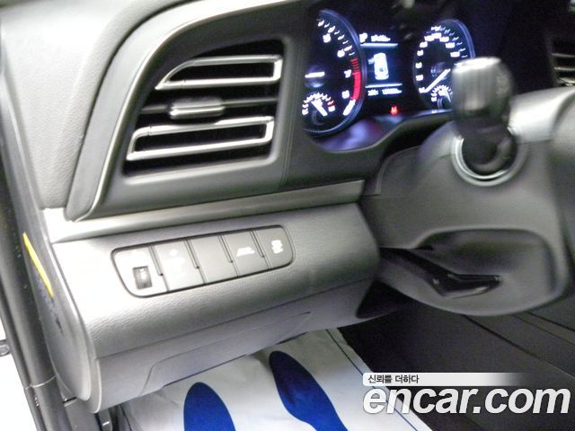 Hyundai AVANTE 2019 — photo 8