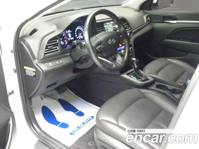 Hyundai AVANTE 2019 — photo 9