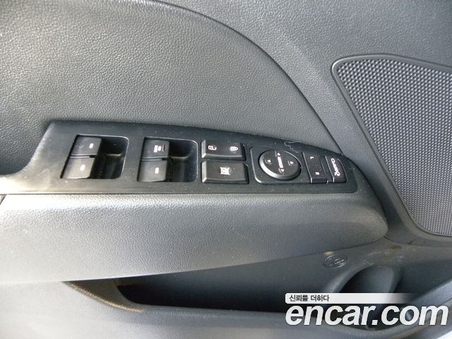 Hyundai AVANTE 2019 — photo 14