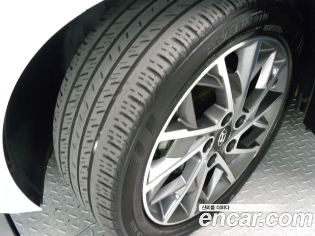 Hyundai AVANTE 2019 — photo 16