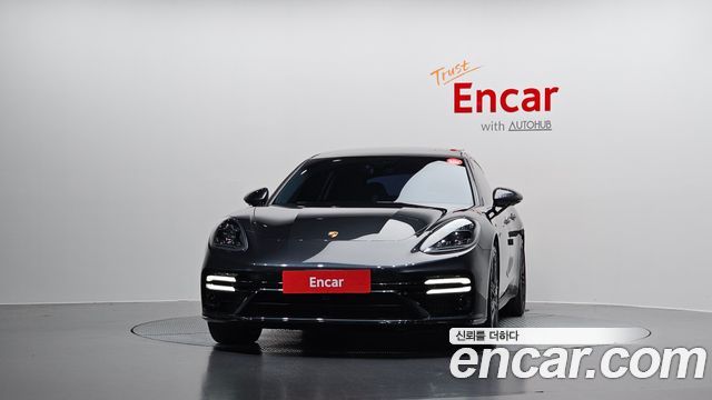 Porsche Panamera 2018 — photo 3