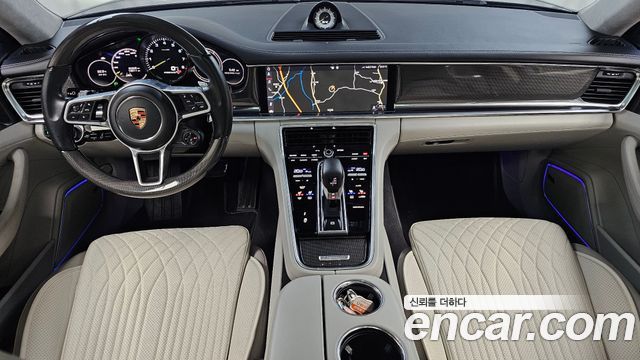 Porsche Panamera 2018 — photo 10
