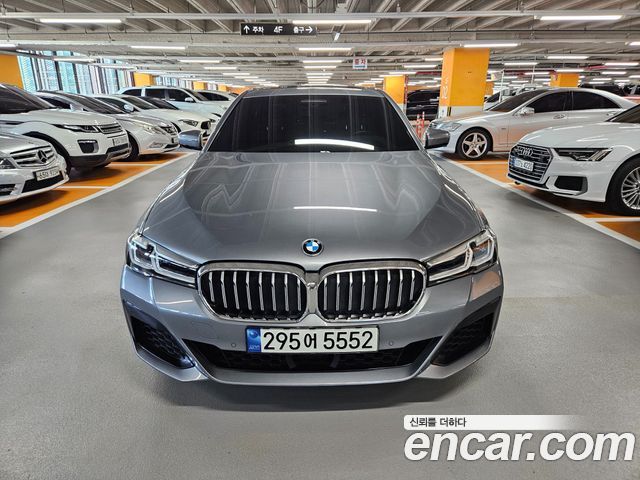 BMW 5-Series 2023 — photo 2