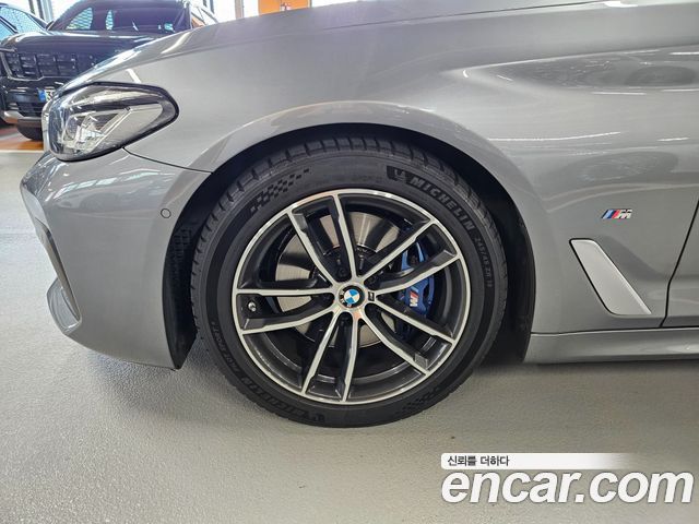 BMW 5-Series 2023 — photo 3