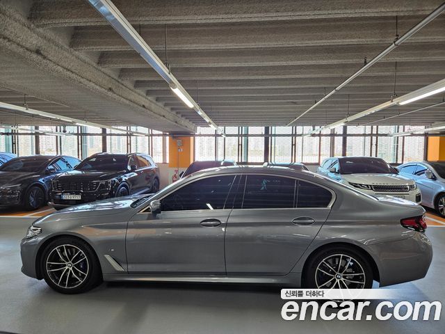 BMW 5-Series 2023 — photo 4