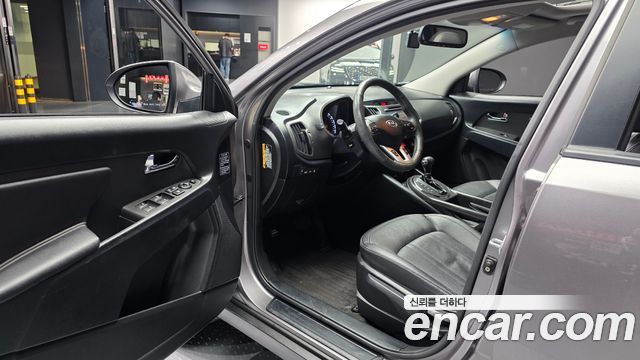 Kia Sportage 2012 — photo 13