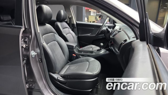 Kia Sportage 2012 — photo 17