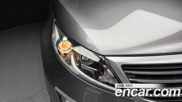 Kia Sportage 2012 — photo 8