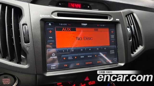 Kia Sportage 2012 — photo 27