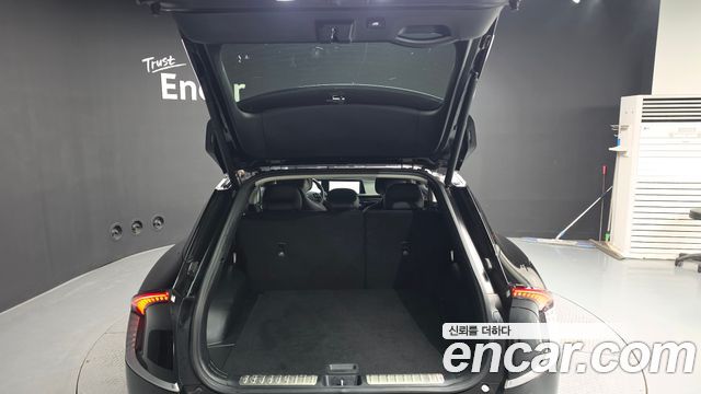 Kia EV6 2023 — photo 26