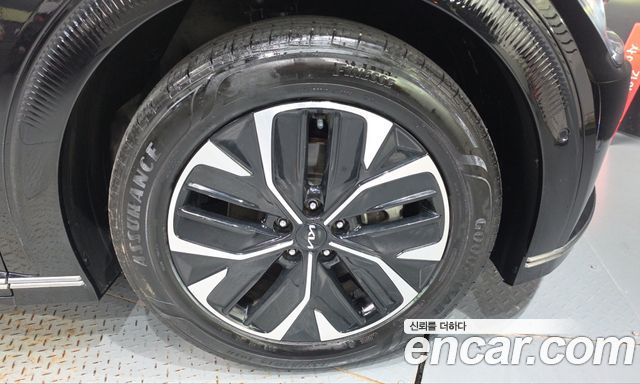 Kia EV6 2023 — photo 7